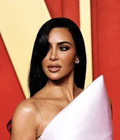 Imagem recente de kimkardashian