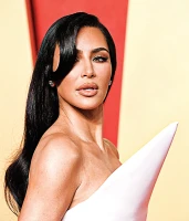 Imagem recente de kimkardashian