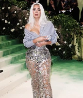 Imagem recente de kimkardashian