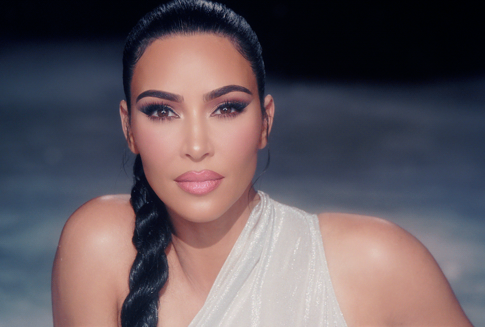 Imagem recente de kimkardashian