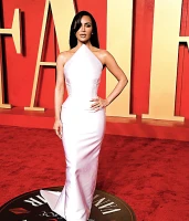 Imagem recente de kimkardashian