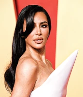 Imagem recente de kimkardashian