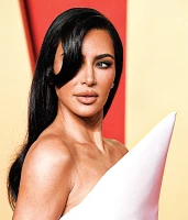 Imagem recente de kimkardashian