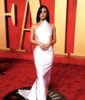 Imagem recente de kimkardashian