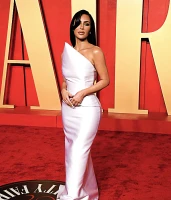 Imagem recente de kimkardashian