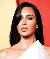 Imagem recente de kimkardashian