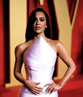 Imagem recente de kimkardashian