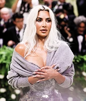 Imagem recente de kimkardashian