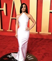 Imagem recente de kimkardashian