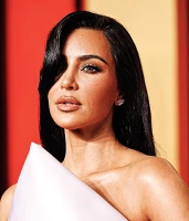 Imagem recente de kimkardashian