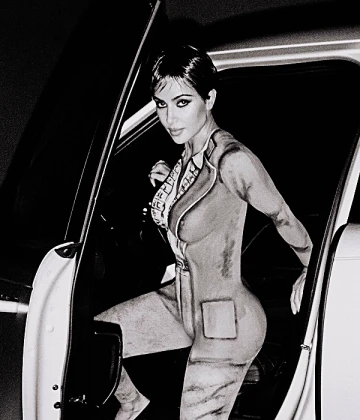 Imagem recente de kimkardashian