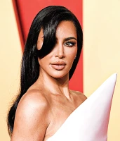 Imagem recente de kimkardashian