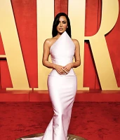 Imagem recente de kimkardashian