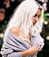 Imagem recente de kimkardashian