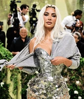 Imagem recente de kimkardashian