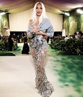 Imagem recente de kimkardashian