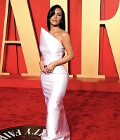 Imagem recente de kimkardashian