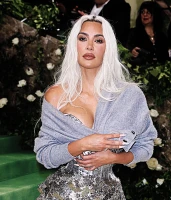 Imagem recente de kimkardashian