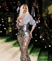 Imagem recente de kimkardashian