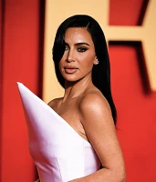 Imagem recente de kimkardashian