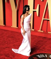 Imagem recente de kimkardashian