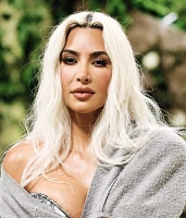 Imagem recente de kimkardashian