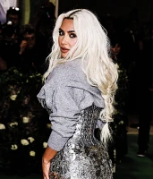 Imagem recente de kimkardashian