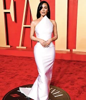 Imagem recente de kimkardashian