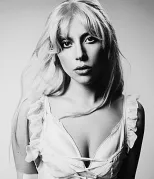 Imagem recente de lady-gaga
