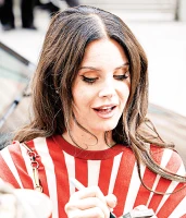 Imagem recente de lanadelrey