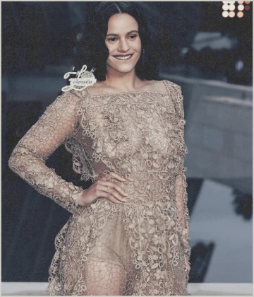 Imagem recente de larosalia