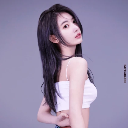 Imagem recente de lesserafim