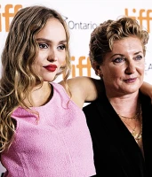 Imagem recente de lilydepp