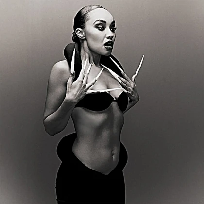 Imagem recente de littlemix