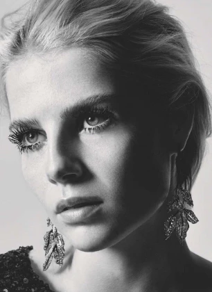 Imagem recente de lucyboynton