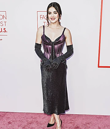 Imagem recente de lucyhale