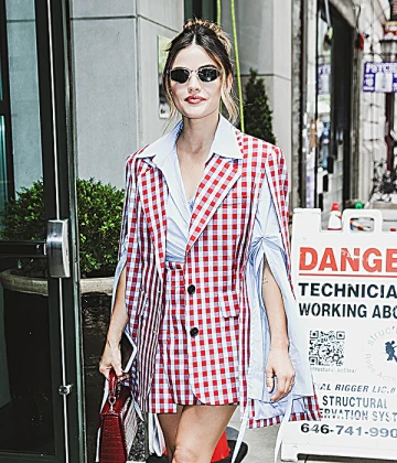 Imagem recente de lucyhale