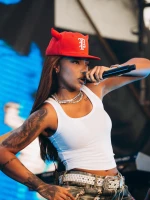 Imagem recente de ludmilla