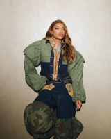 Imagem recente de ludmilla