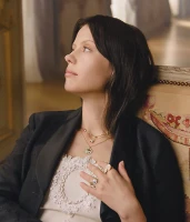 Imagem recente de mia