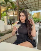 Imagem recente de mikaelly