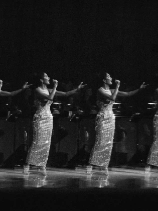 Imagem recente de nicolescherzinger