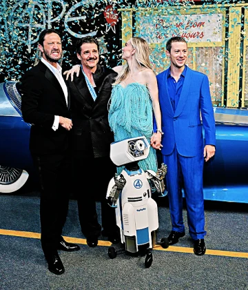 Imagem recente de pedropascal