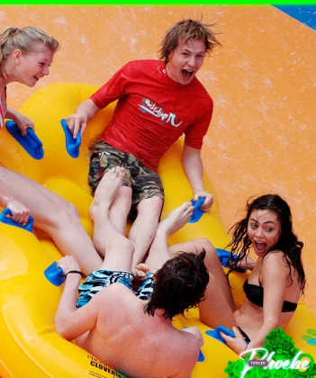 Imagem recente de phoebetonkin