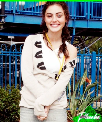 Imagem recente de phoebetonkin