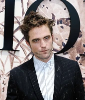 Imagem recente de robert_pattinson