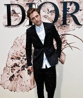 Imagem recente de robert_pattinson