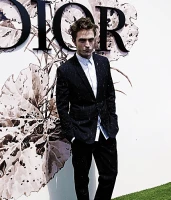 Imagem recente de robert_pattinson