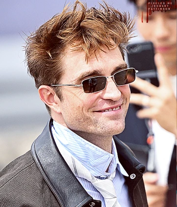 Imagem recente de robertpattinson
