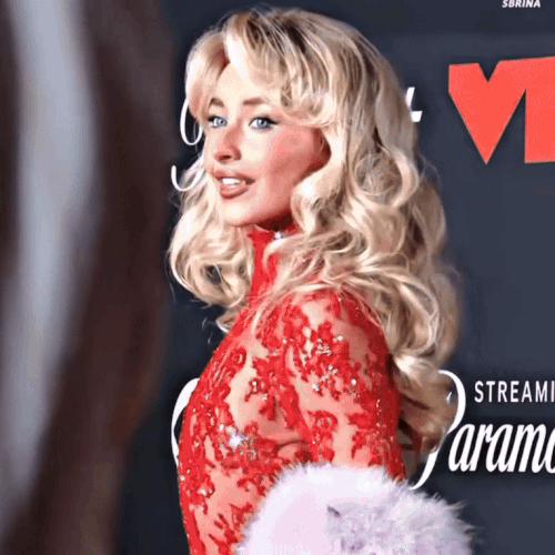 Imagem recente de sabrina